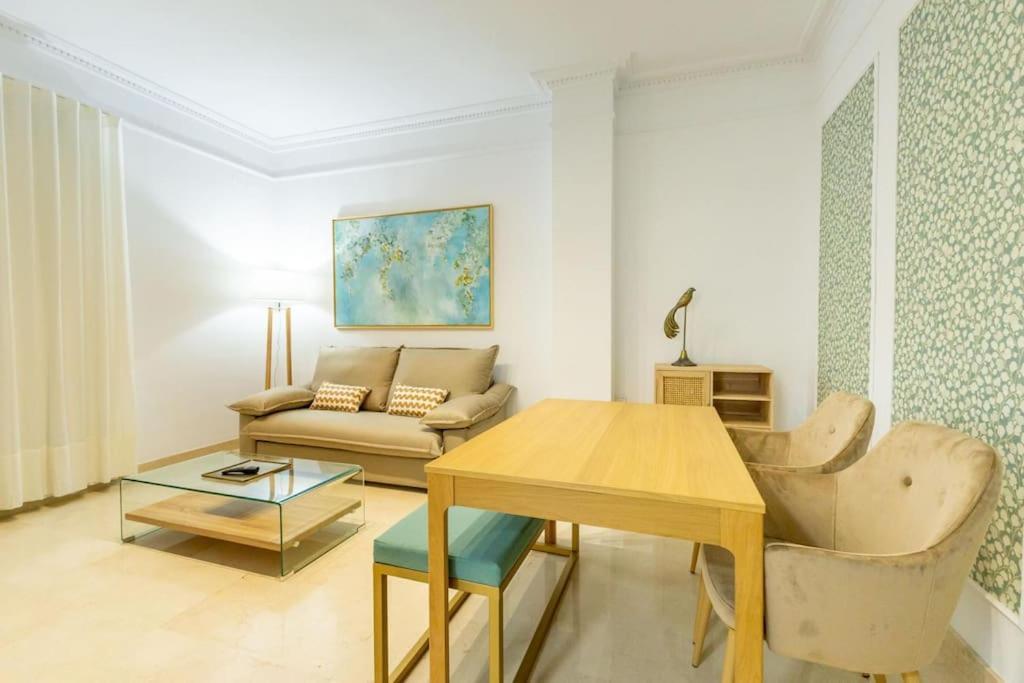 Imperial Central Suite By Valcambre Sevilla Buitenkant foto
