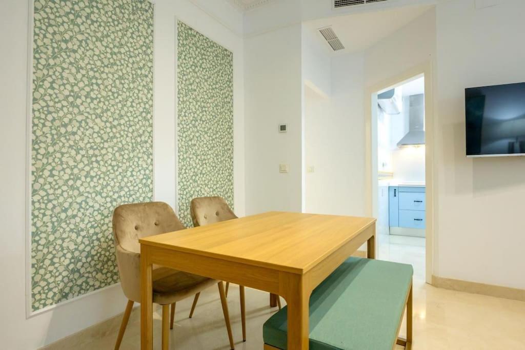 Imperial Central Suite By Valcambre Sevilla Buitenkant foto